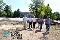 Продолжается строительство стадиона-площадки при новочебоксарской СОШ № 8