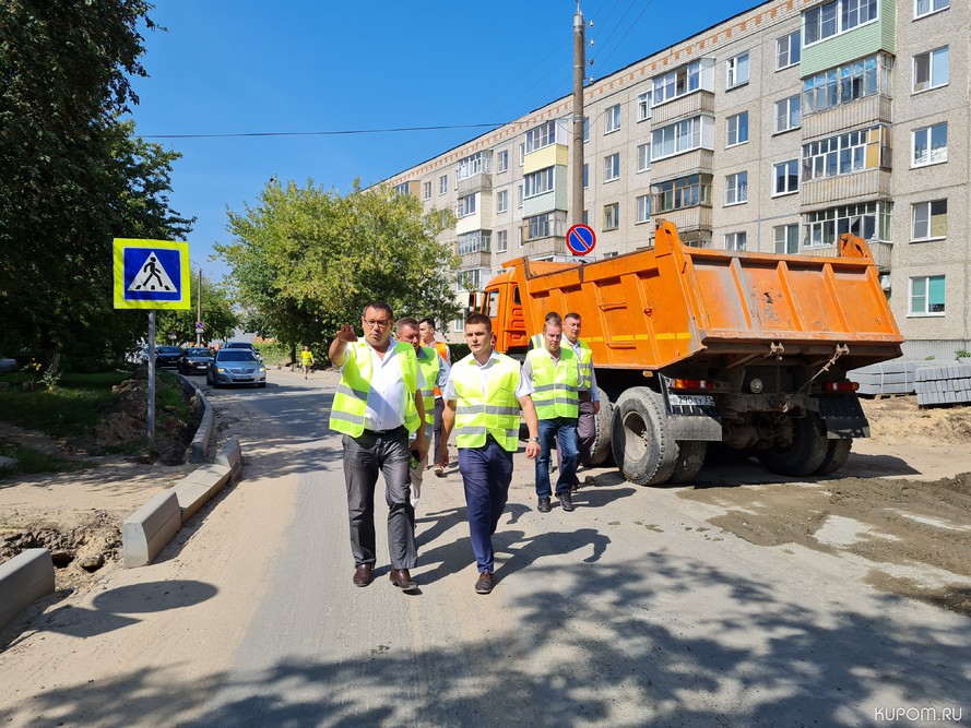 Общественники проверили ход ремонтных работ автомобильных дорог Новочебоксарска