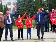 В Новочебоксарске открылась фотовыставка, посвященная 75-летию отечественного хоккея