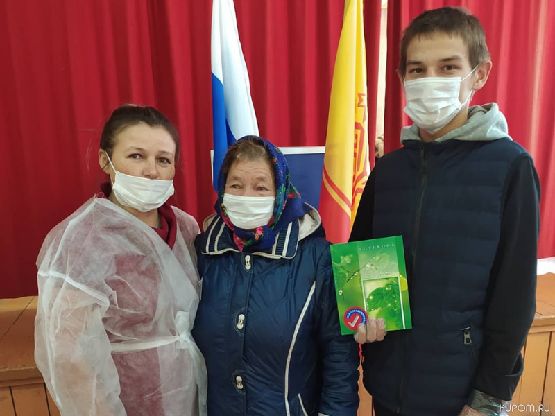Общественную работу на выборах Елены Фёдоровой в д. Булаково продолжает её семья