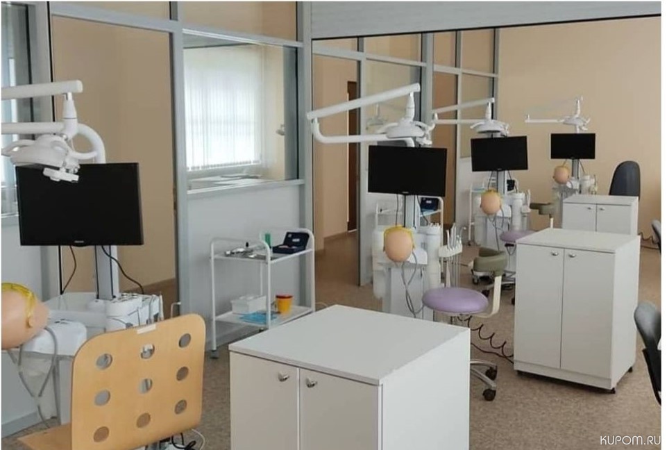 Стоматологи повышают квалификацию в симуляционных центрах