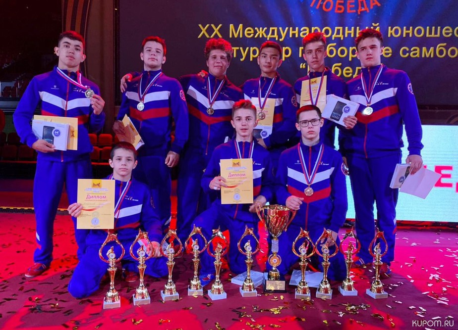 Самбисты Чувашии в составе команды ПФО выиграли Международный турнир «Победа»
