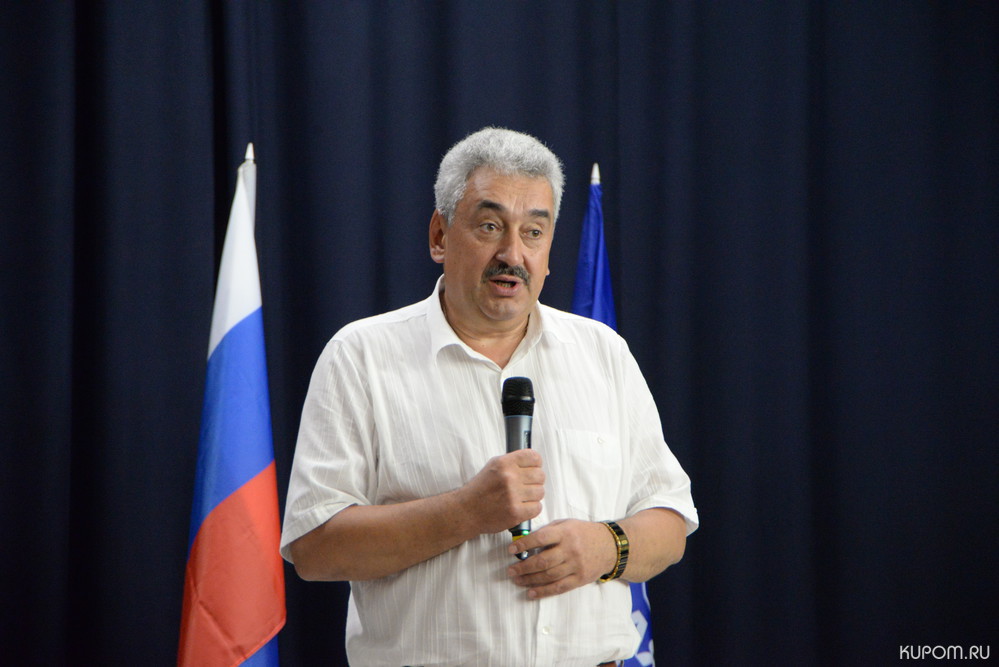 Леонид Черкесов обсудил вопросы социально-экономического развития Красночетайского и Ядринского районов