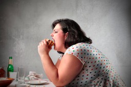 12 привычек мешающих похудеть