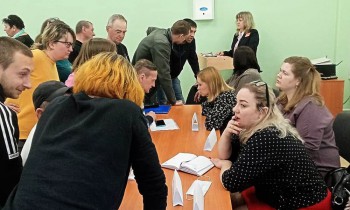 Более 70 беженцев с Украины заинтересовались рабочими профессиями на выездной ярмарке вакансий
